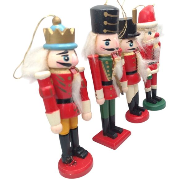 Vintage Set Of 4 Wood Nutcracker Ornaments King Solder Santa 5" Hand Painted - Picture 2 of 7